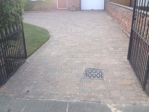 Read more about the article Block paving cleaning Southport merseyside.