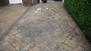 Read more about the article How to clean oil off driveway